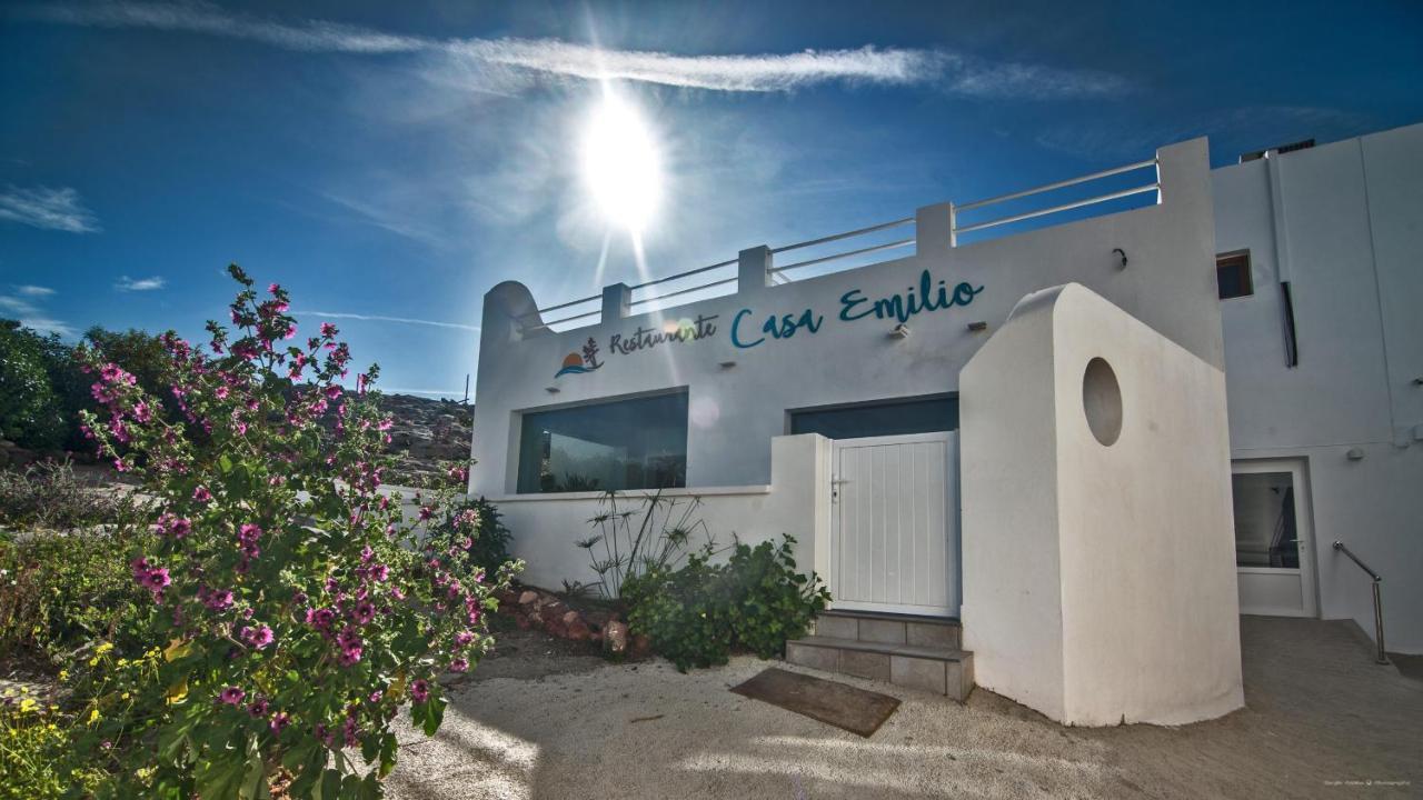 אלמריה Hostal Casa Emilio מראה חיצוני תמונה