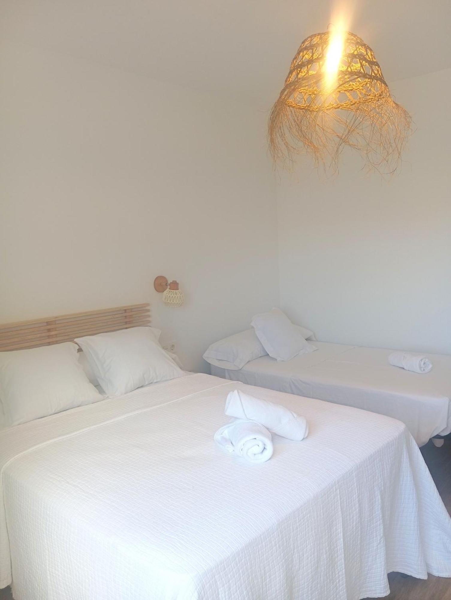 אלמריה Hostal Casa Emilio מראה חיצוני תמונה