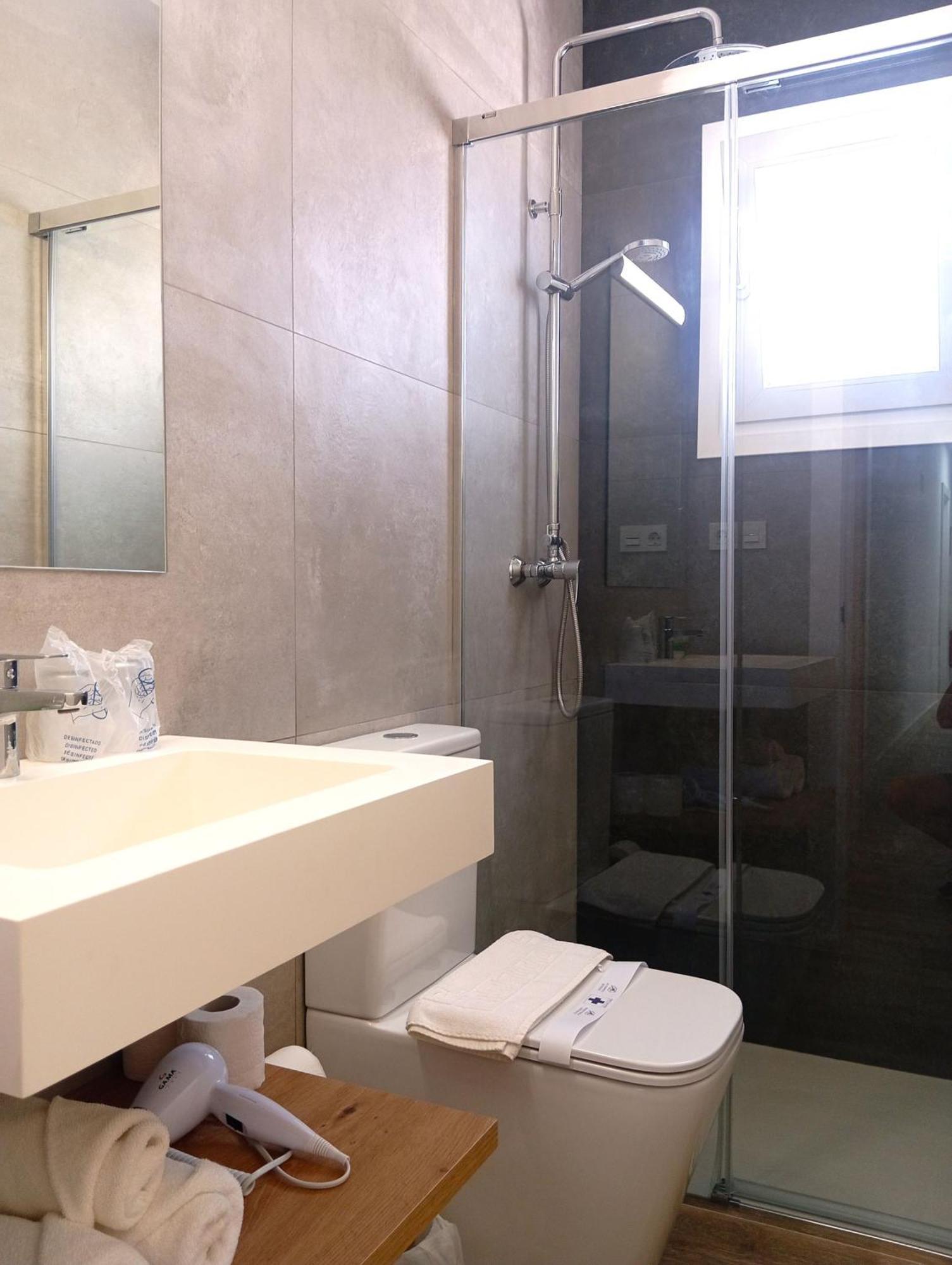 אלמריה Hostal Casa Emilio מראה חיצוני תמונה